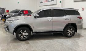 TOYOTA FORTUNER 2.7 2020