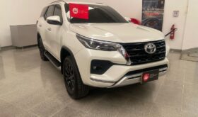 TOYOTA FORTUNER 4.0 GASOLINA 4×4 2021