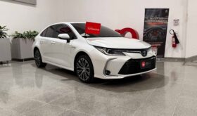 TOYOTA COROLLA SEDAN SEG HV 2023
