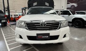 TOYOTA HILUX 2.4 DIESEL M/T 2023