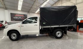 TOYOTA HILUX 2.4 DIESEL M/T 2023