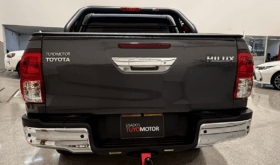 TOYOTA HILUX 2.4 DIESEL MT 2023