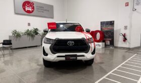 TOYOTA HILUX 2.7 GASOLINA MT 2022