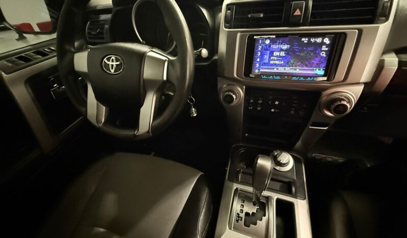 TOYOTA 4RUNNER SR5 2017 full