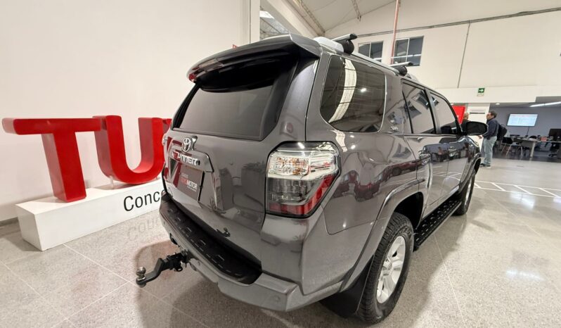 TOYOTA 4RUNNER SR5 2017 full