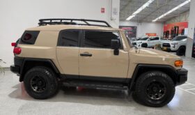 TOYOTA FJ CRUISER 2023
