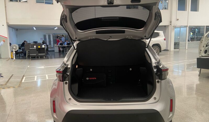 
TOYOTA YARIS CROSS XLS HIBRIDO 2023 full									