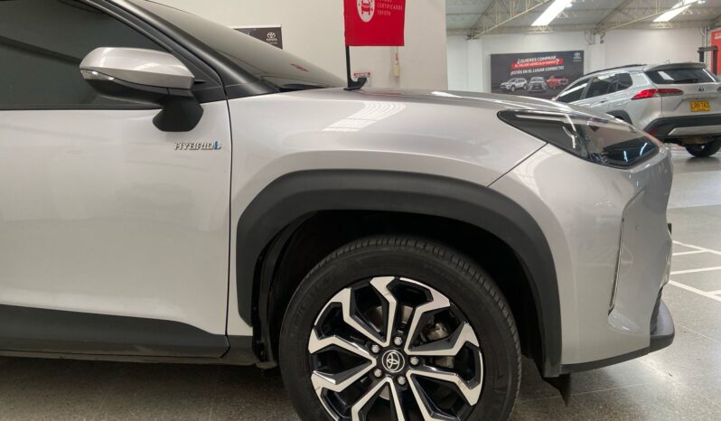 
TOYOTA YARIS CROSS XLS HIBRIDO 2023 full									