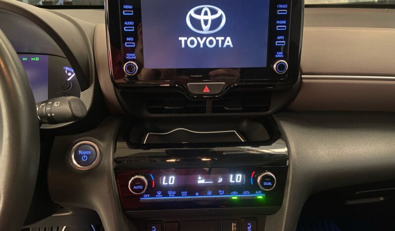 
TOYOTA YARIS CROSS XLS HIBRIDO 2023 full									