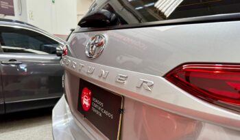 TOYOTA FORTUNER SR 2.4 DIESEL 4×2 2021 full