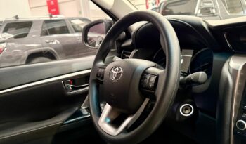 TOYOTA FORTUNER SR 2.4 DIESEL 4×2 2021 full