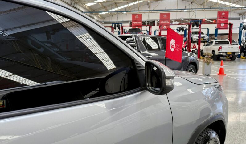 TOYOTA FORTUNER SR 2.4 DIESEL 4×2 2021 full