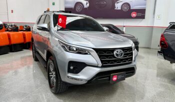 TOYOTA FORTUNER SR 2.4 DIESEL 4×2 2021 full