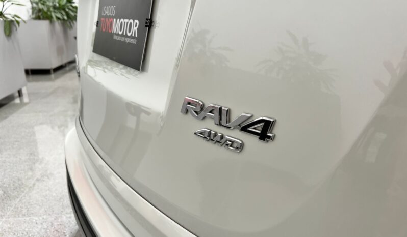 TOYOTA RAV4 2.5 4×4 X-ROAD 2017 full