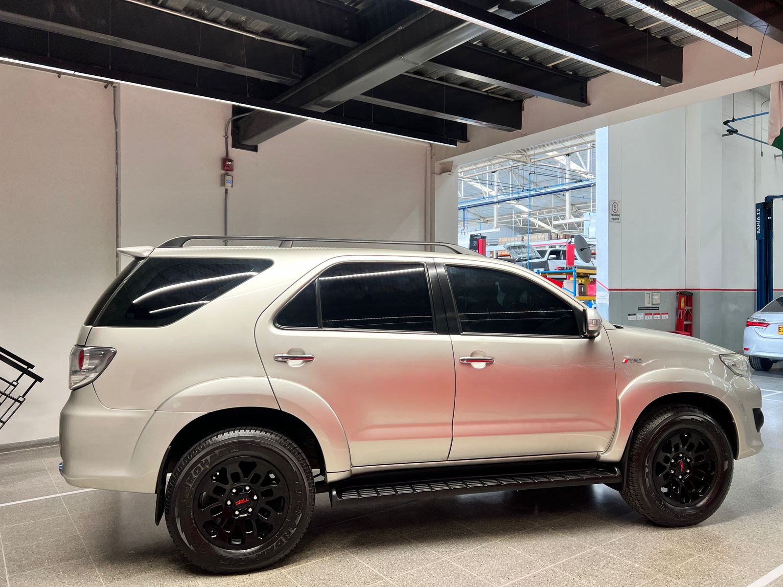 TOYOTA FORTUNER 2.7 GASOLINA 2012