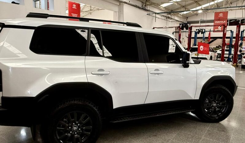 
TOYOTA PRADO 250 TXL 4X4 2025 full									