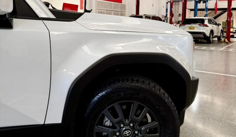 
TOYOTA PRADO 250 TXL 4X4 2025 full									