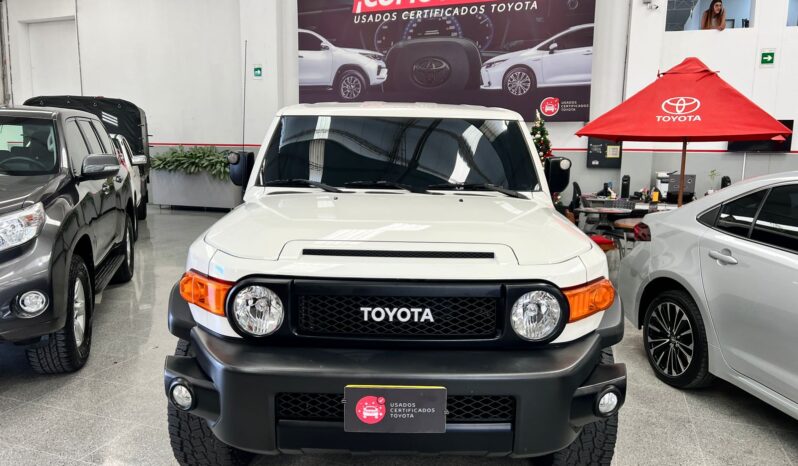 
TOYOTA  FJ CRUISER 2021 full									