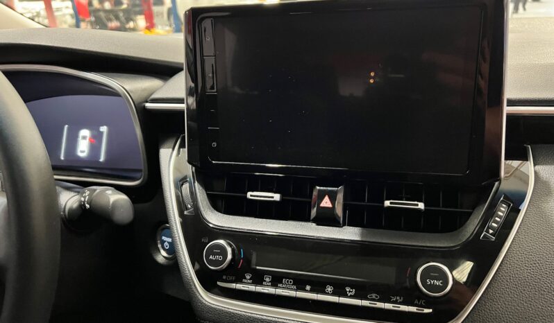 
TOYOTA COROLLA SEDAN SEG HV 2024 full									