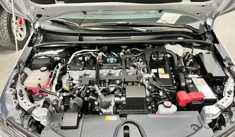 
TOYOTA COROLLA SEDAN SEG HV 2024 full									