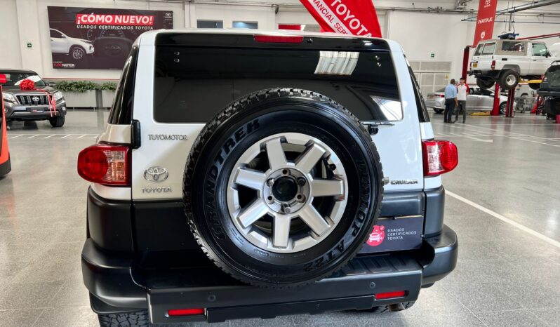 
TOYOTA  FJ CRUISER 2021 full									