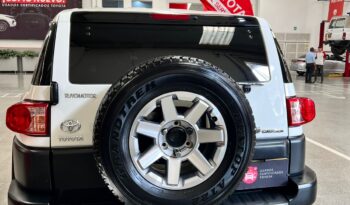 
TOYOTA  FJ CRUISER 2021 full									