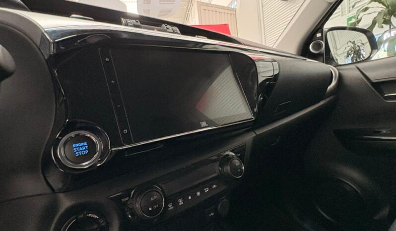 
HILUX 2,8 DIESEL 4X4 AT 2024 full									