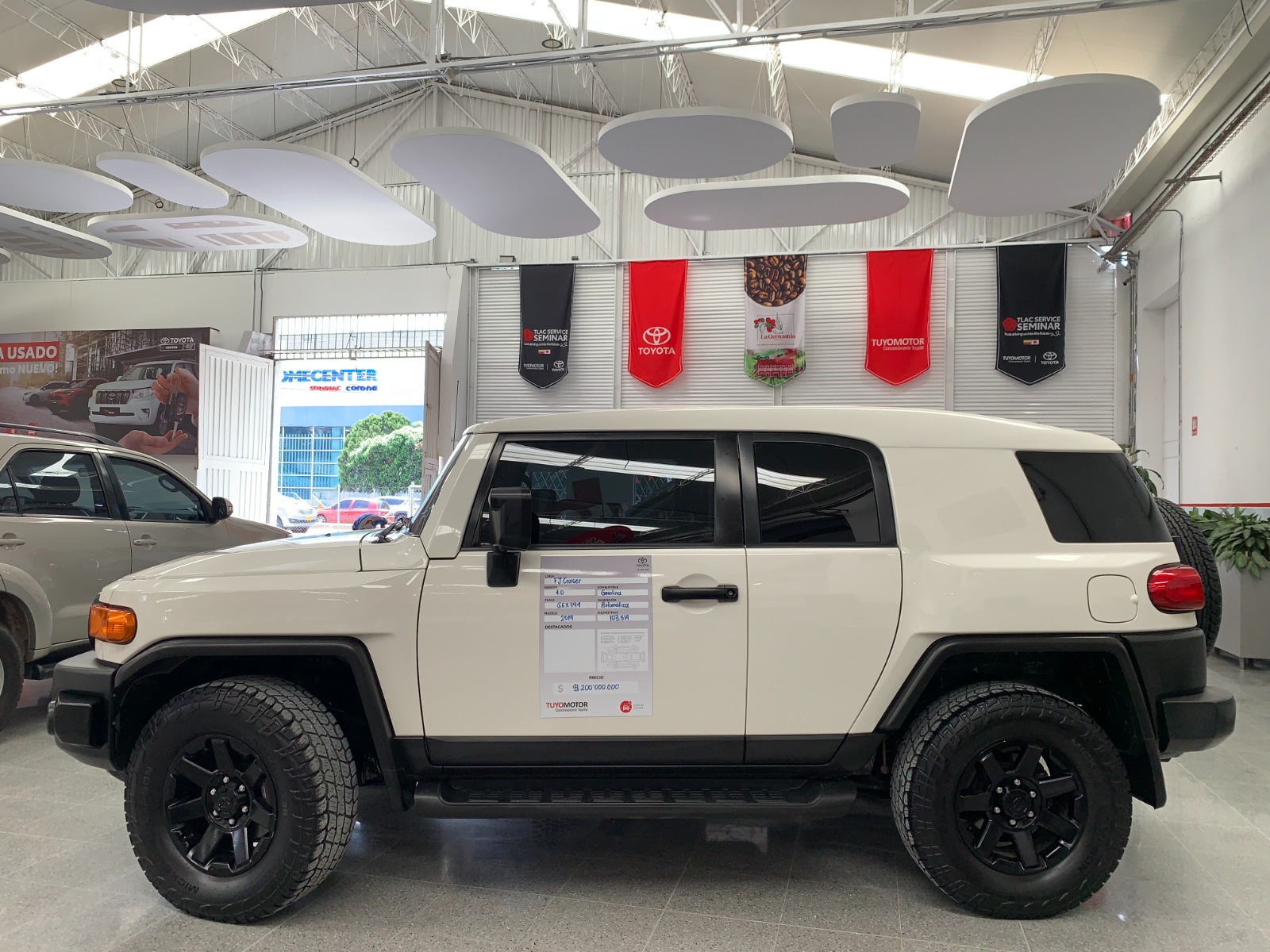 FJ CRUISER 2019