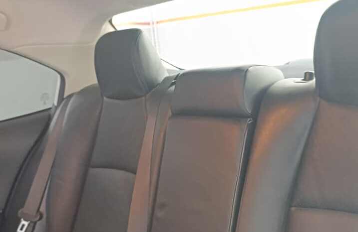 
COROLLA SEDAN XEI HV 2020 full									