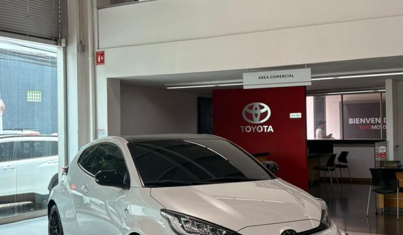 
YARIS GR 2024 BLANCO full									