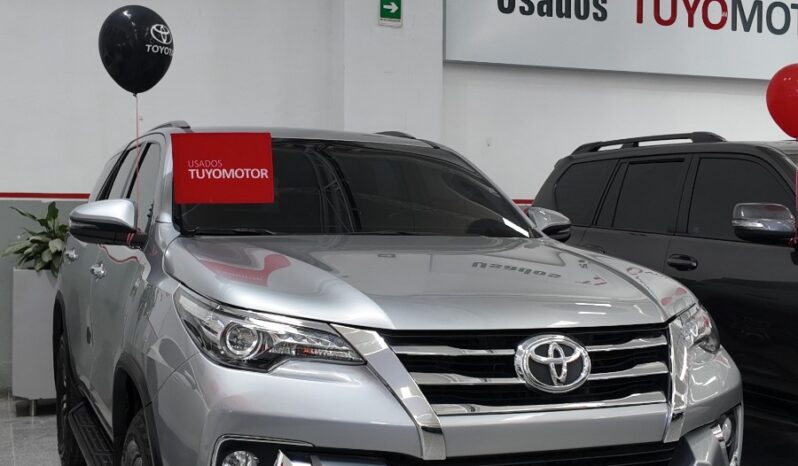 
FORTUNER GASOLINA 4X2 AT 2019 full									