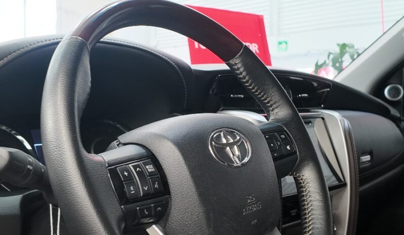 
FORTUNER GASOLINA 4X2 AT 2019 full									