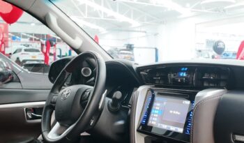 
FORTUNER GASOLINA 4X2 AT 2019 full									