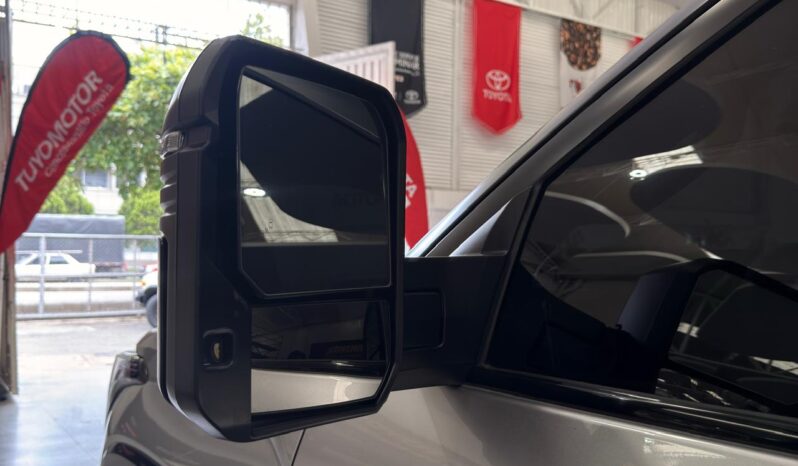 
								TUNDRA PLATINUM full									