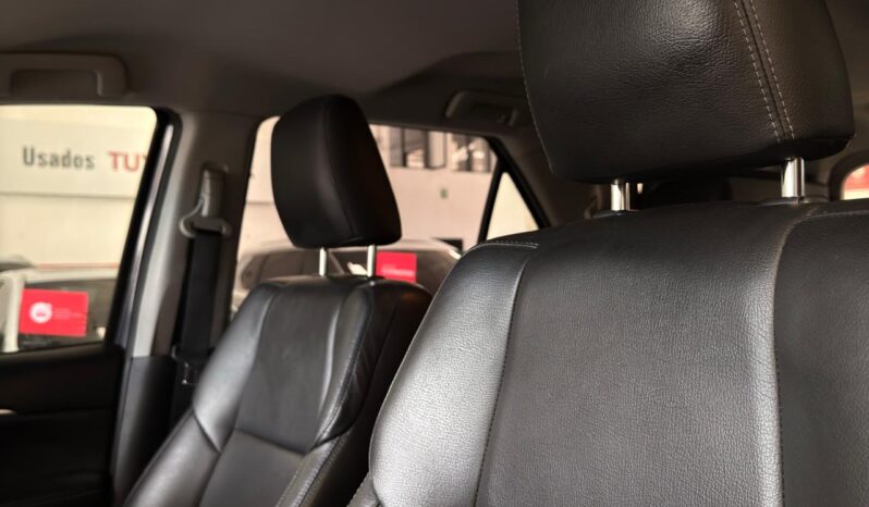 
								FORTUNER 2,4 4X2 DIESEL AT 2019 full									