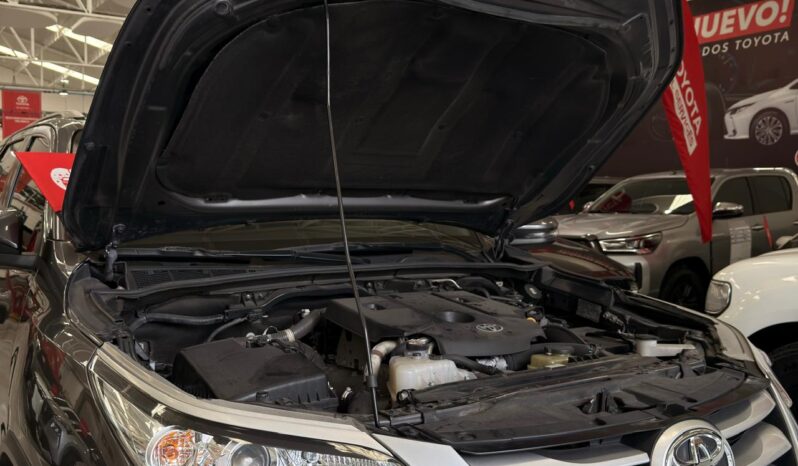 
								FORTUNER 2,4 4X2 DIESEL AT 2019 full									