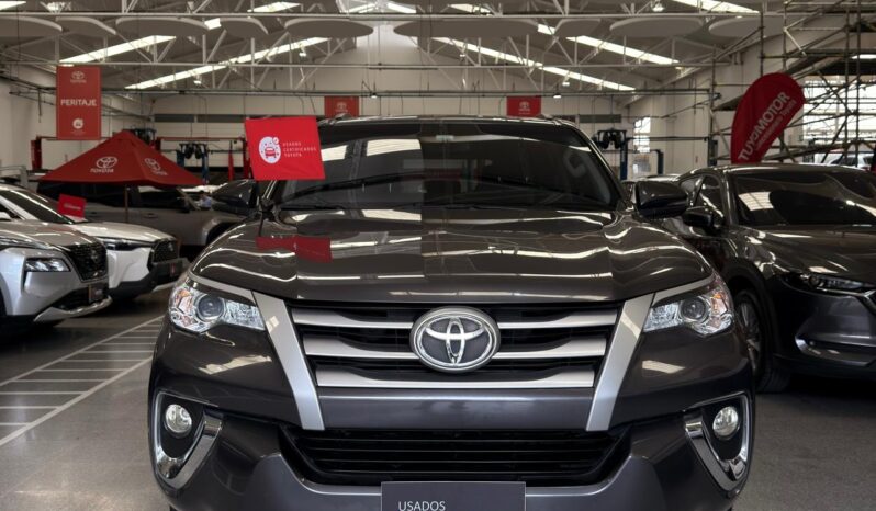 
								FORTUNER 2,4 4X2 DIESEL AT 2019 full									