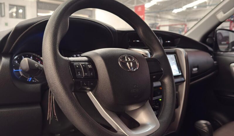 
								FORTUNER 2,4 4X2 DIESEL AT 2020 full									