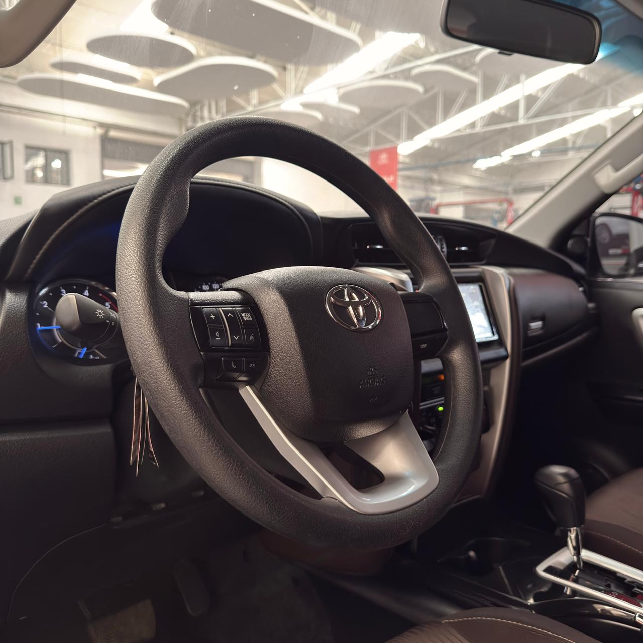 FORTUNER 2,4 4X2 DIESEL AT 2020