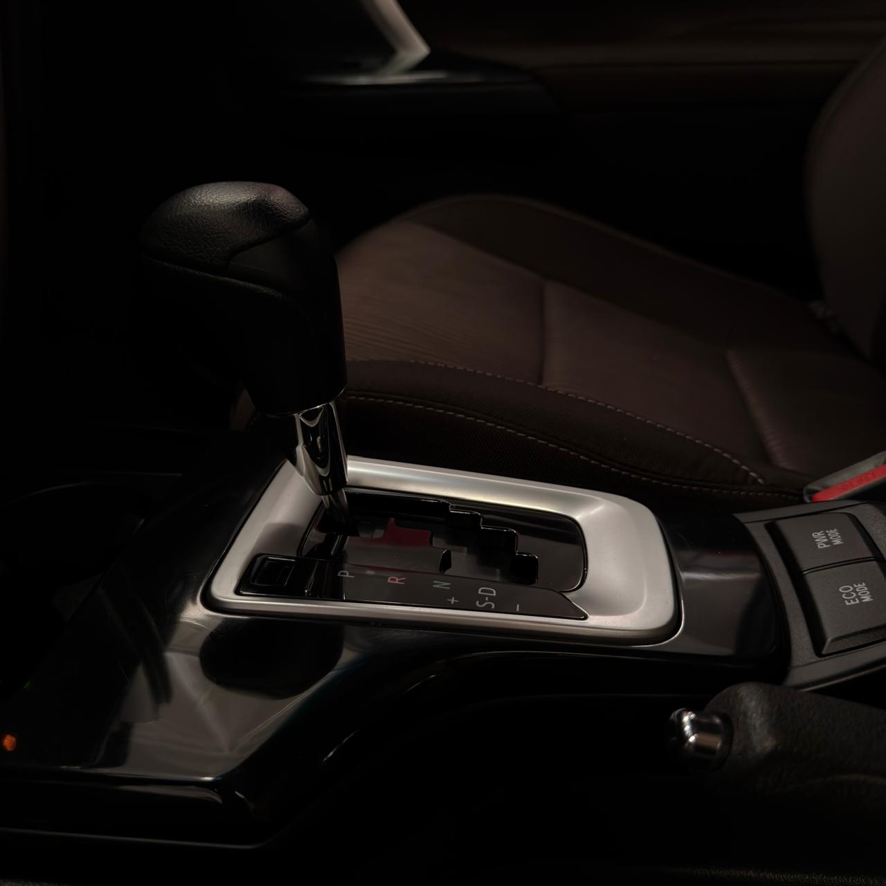FORTUNER 2,4 4X2 DIESEL AT 2020