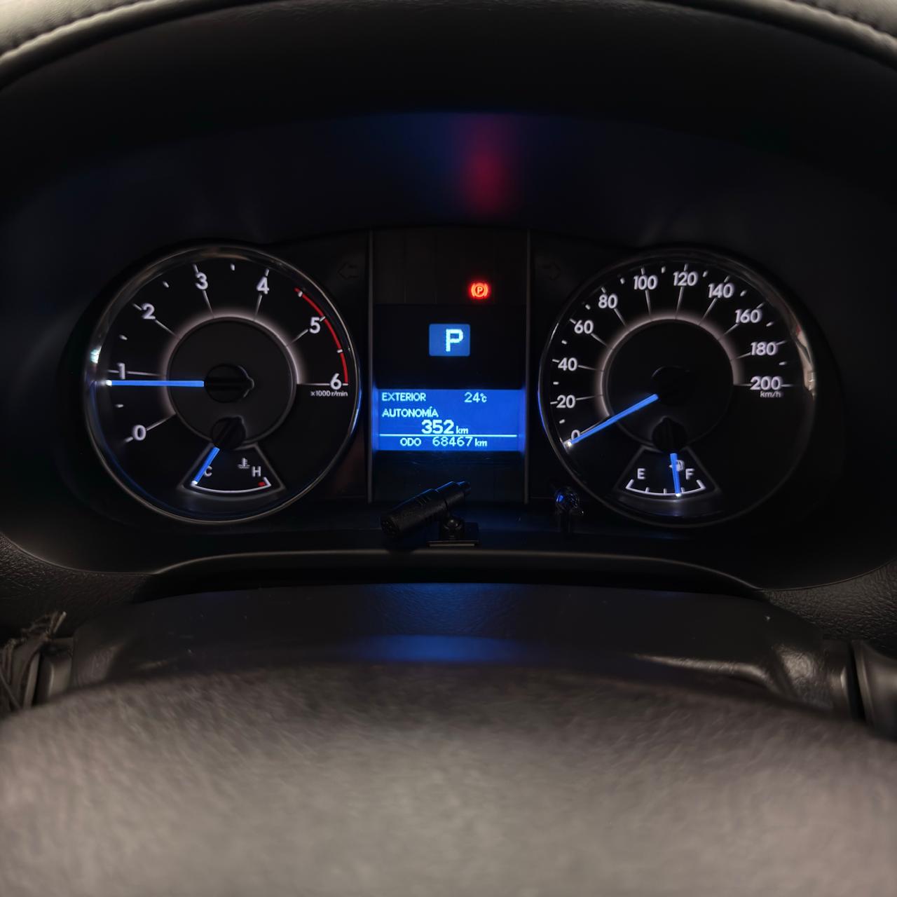 FORTUNER 2,4 4X2 DIESEL AT 2020