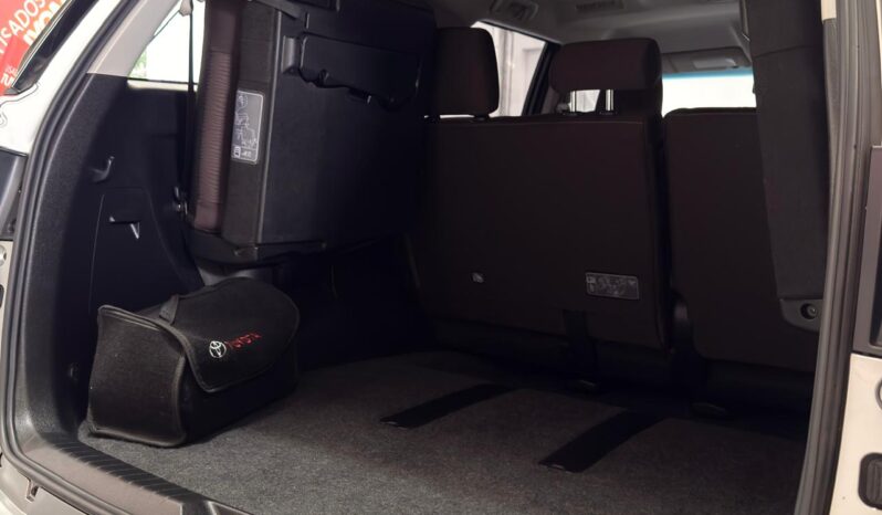 
								FORTUNER 2,4 4X2 DIESEL AT 2020 full									