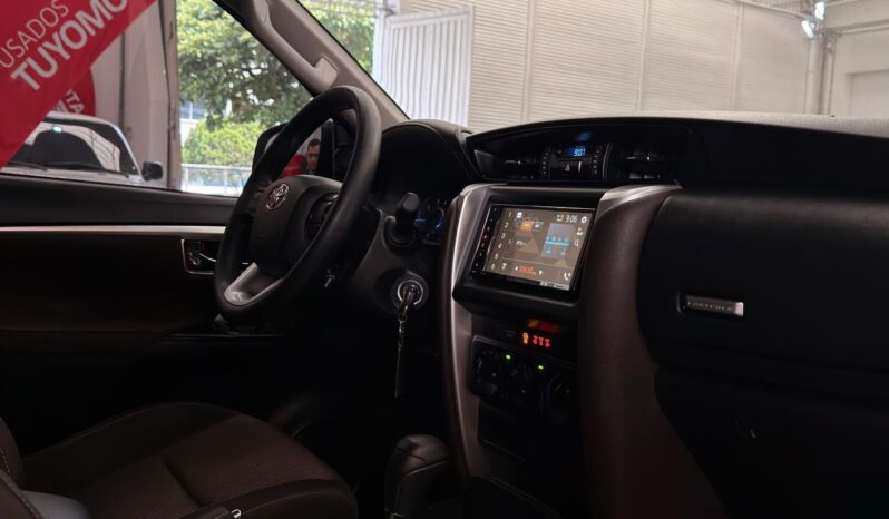 
								FORTUNER 2,4 4X2 DIESEL AT 2020 full									