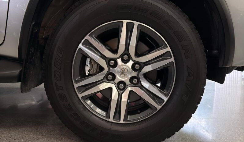 
								FORTUNER 2,4 4X2 DIESEL AT 2020 full									