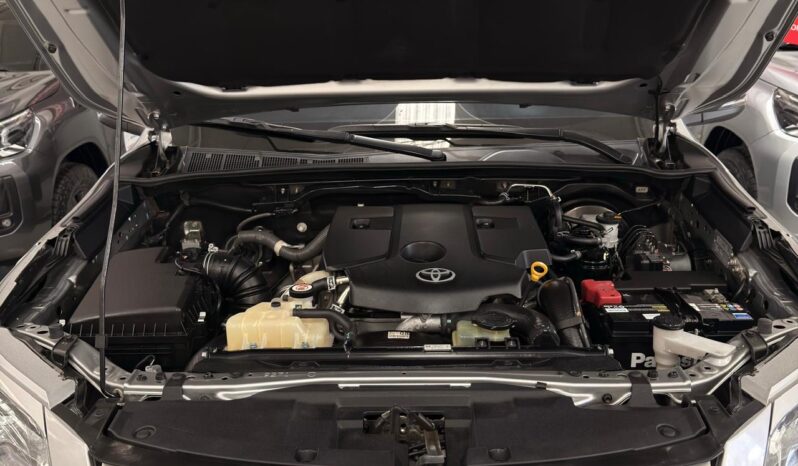 
								FORTUNER 2,4 4X2 DIESEL AT 2020 full									