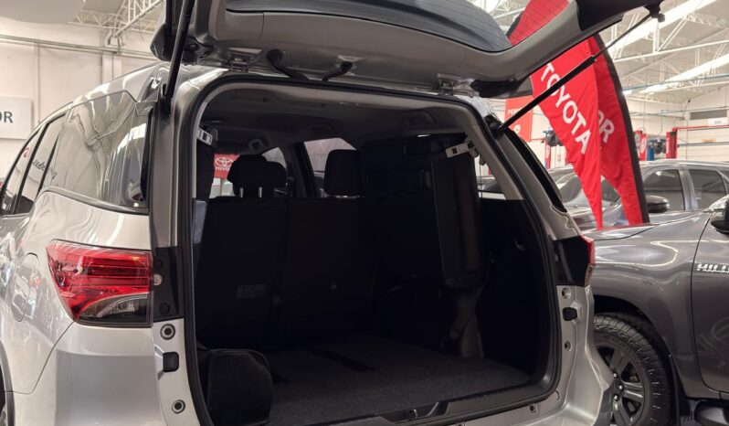 
								FORTUNER 2,4 4X2 DIESEL AT 2020 full									
