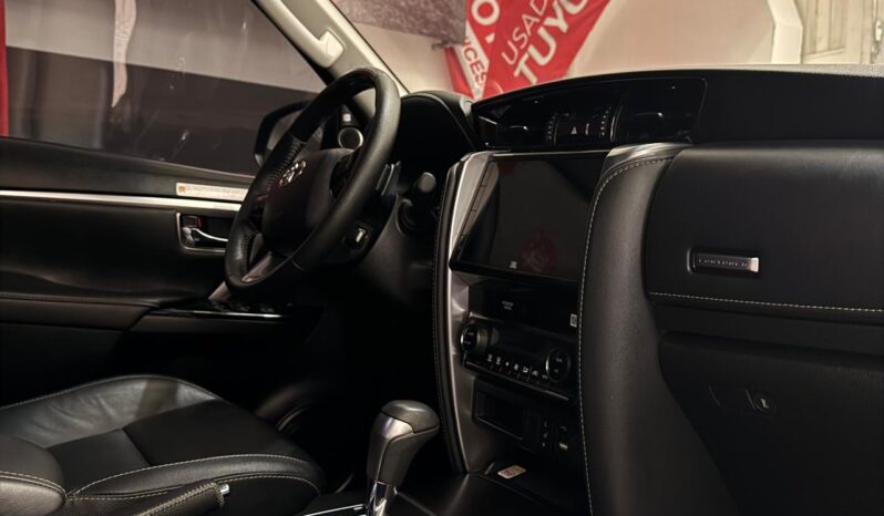 
								FORTUNER 2,4 4X2 DIESEL AT 2023 full									