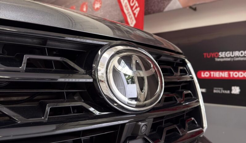 
								FORTUNER 2,4 4X2 DIESEL AT 2023 full									