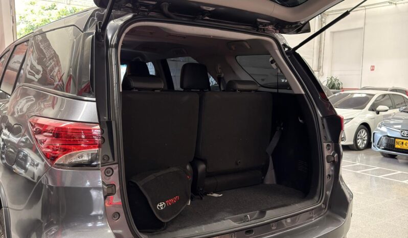 
								FORTUNER 2,8 4X4 DIESEL AT SR full									