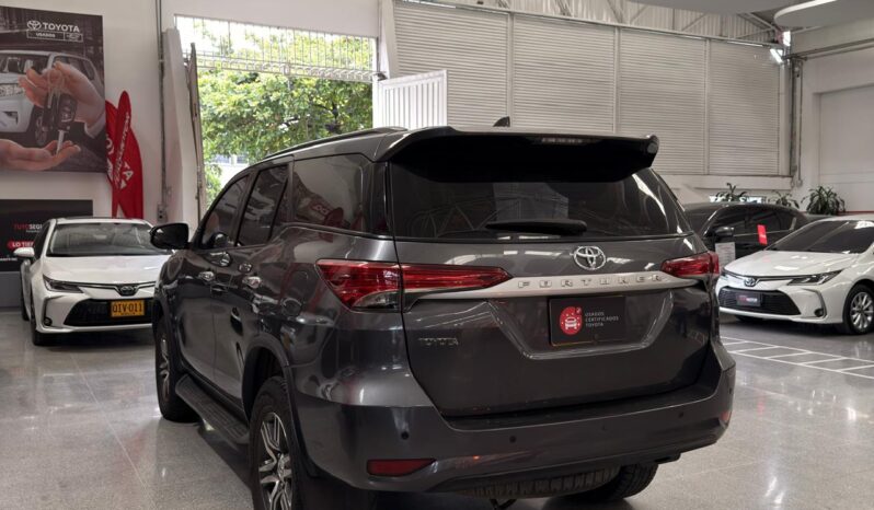 
								FORTUNER 2,8 4X4 DIESEL AT SR full									